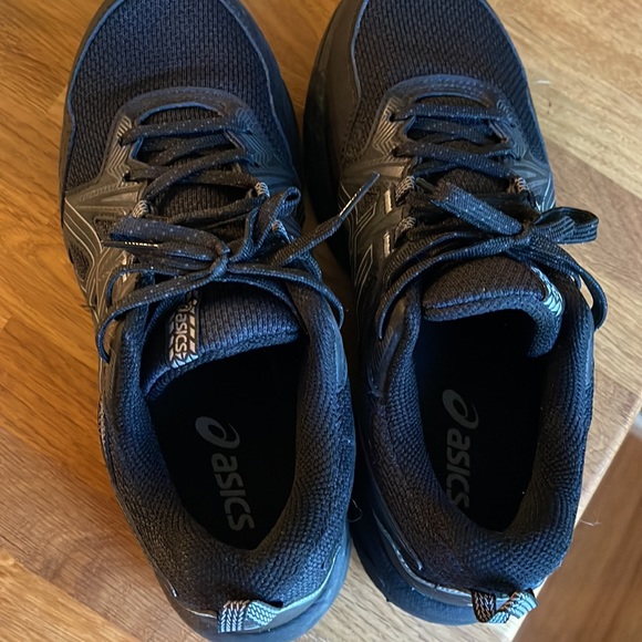 ASICS Gel-Venture 8 — Mens size 7 - Womens size 8.5 - Picture 6 of 9